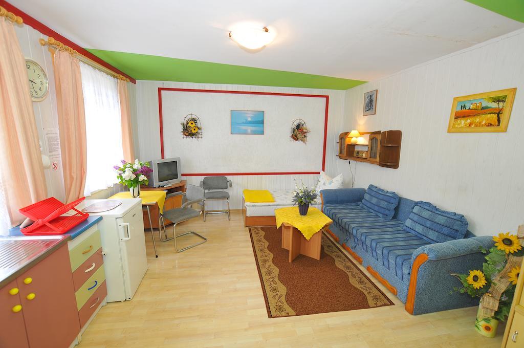 Osrodek Wczasowy Domino Bis Apartment Dźwirzyno Cameră foto