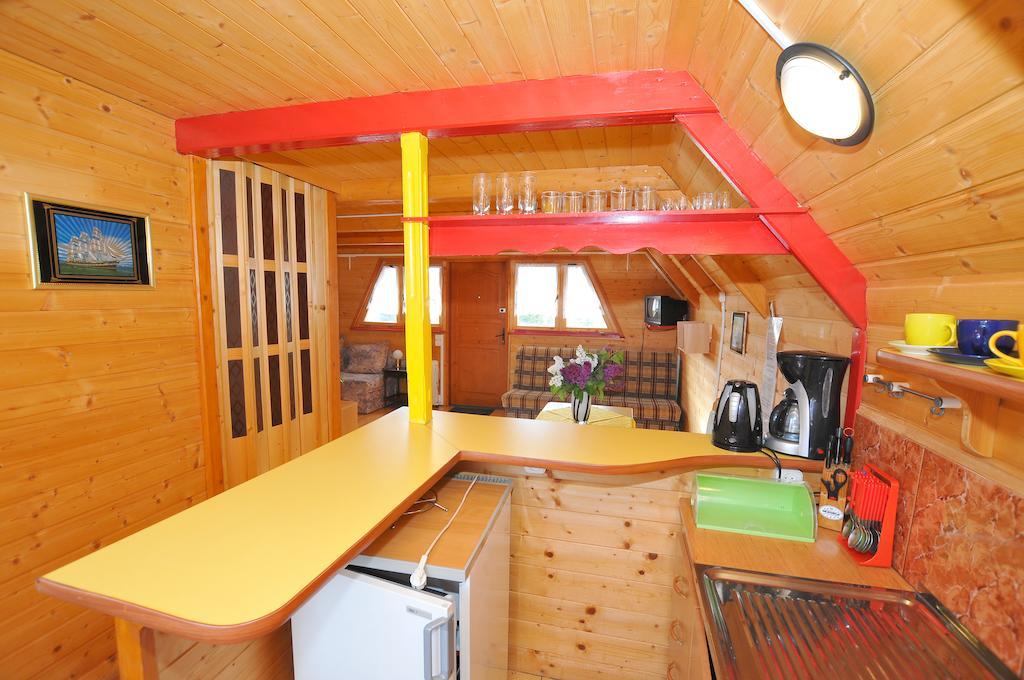 Osrodek Wczasowy Domino Bis Apartment Dźwirzyno Cameră foto